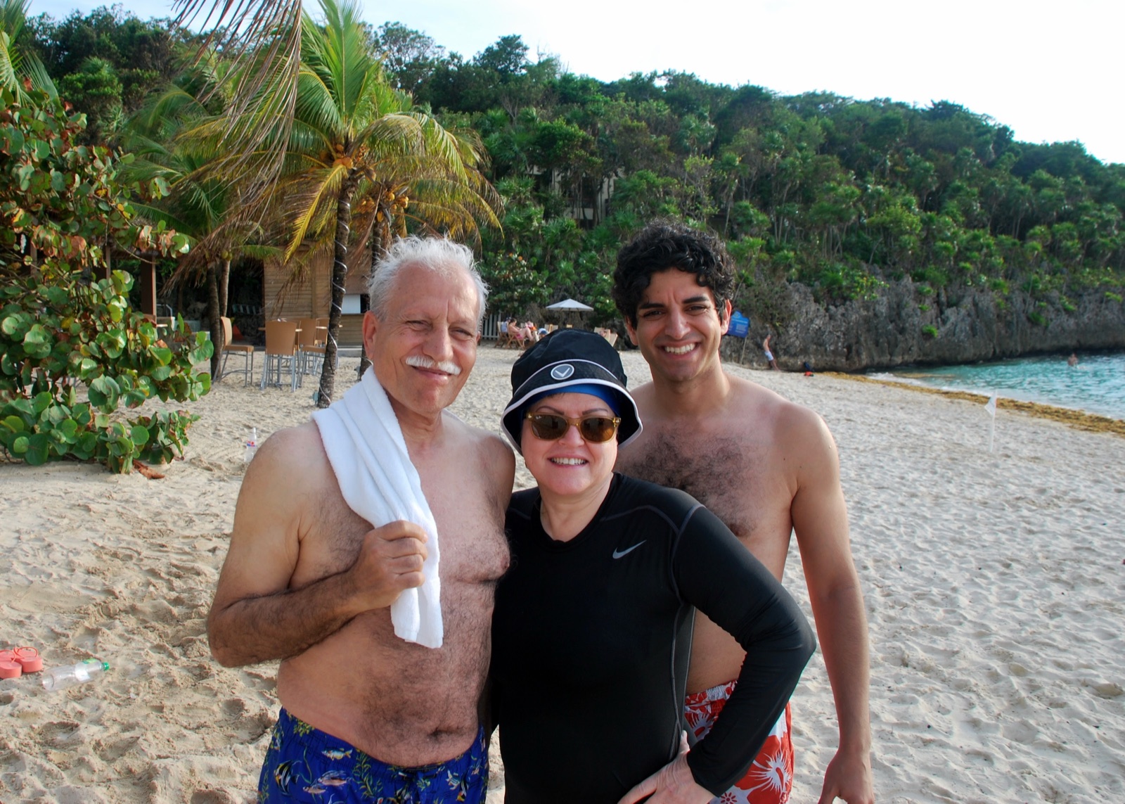 Fayez Mousilli: With Nada and Basim, Roatan